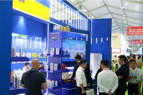 巔峰者全新形象亮相陶博會(huì)，以創(chuàng)新服務(wù)引領(lǐng)美縫行業(yè)高質(zhì)量發(fā)展